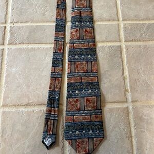 Metropolitan Museum of Art Tie